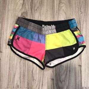 Hurley Colorful shorts